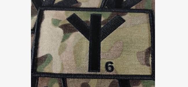 Ecussons brodés sur camouflage Ecussons brodés tissu camouflage